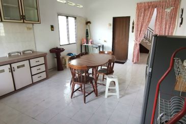 {Teluk Intan} Fully Furnished Bungalow For Sale