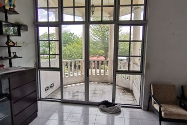 {Teluk Intan} Fully Furnished Bungalow For Sale