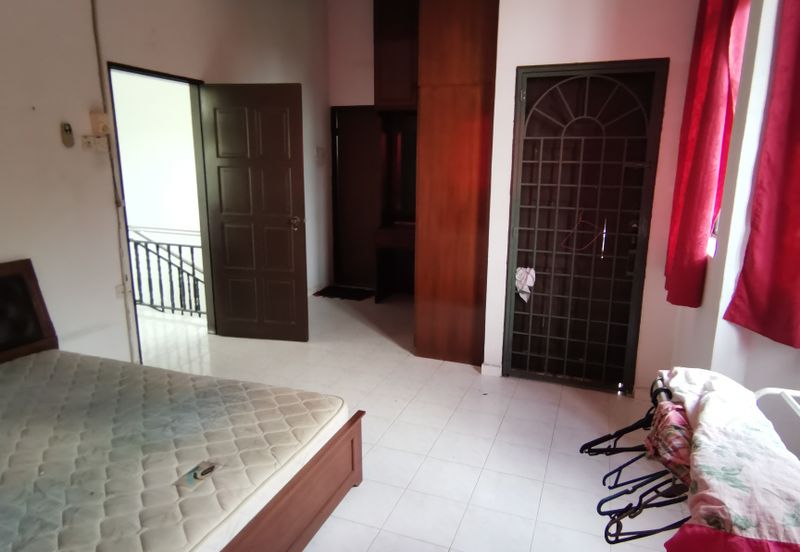 {Teluk Intan} Fully Furnished Bungalow For Sale