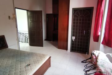 {Teluk Intan} Fully Furnished Bungalow For Sale