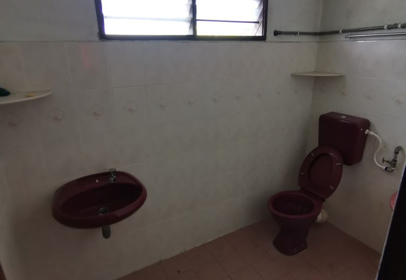 {Teluk Intan} Fully Furnished Bungalow For Sale