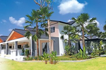 {GOPENG} FREEHOLD! Rumah Teres Dua Tingkat di Puncak Bukit