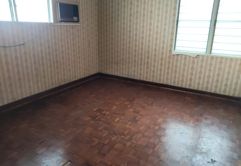 {TELUK INTAN} SINGLE STOREY BUNGALOW FOR SALE