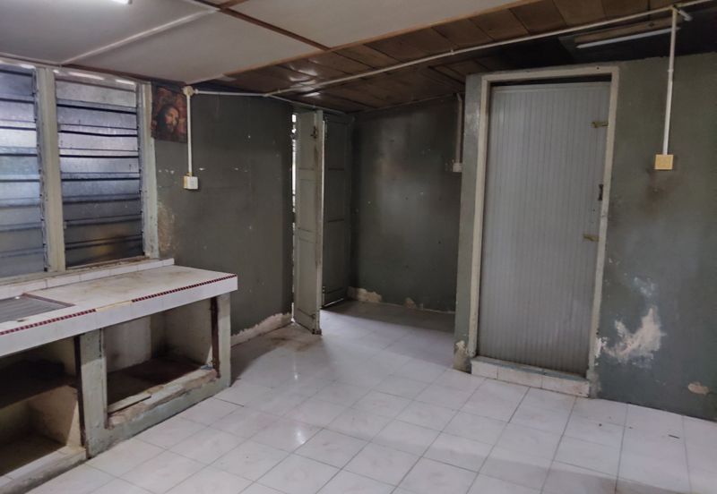 {FREEHOLD} Single Storey Terrace House For Sale in Teluk Intan, Perak. 