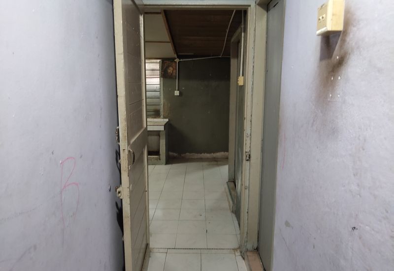 {FREEHOLD} Single Storey Terrace House For Sale in Teluk Intan, Perak. 