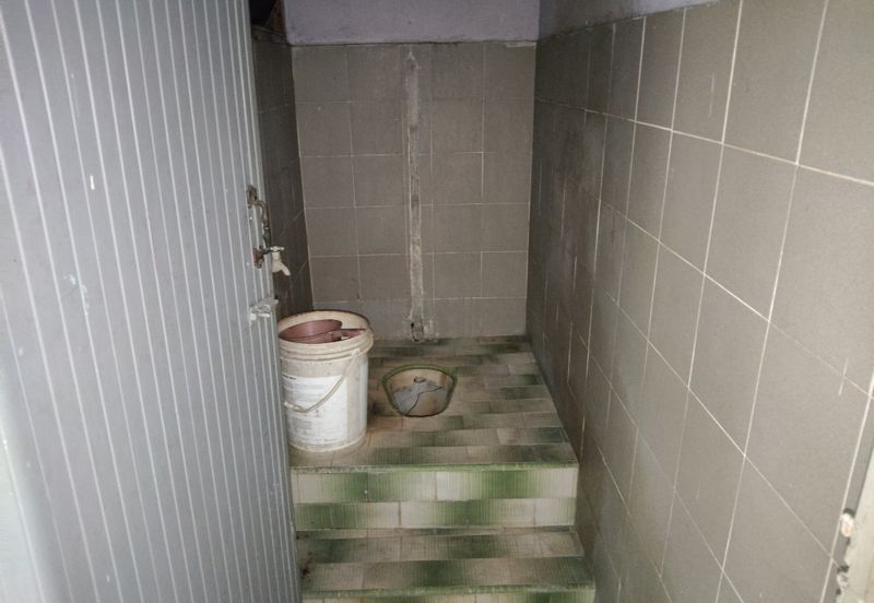 {FREEHOLD} Single Storey Terrace House For Sale in Teluk Intan, Perak. 