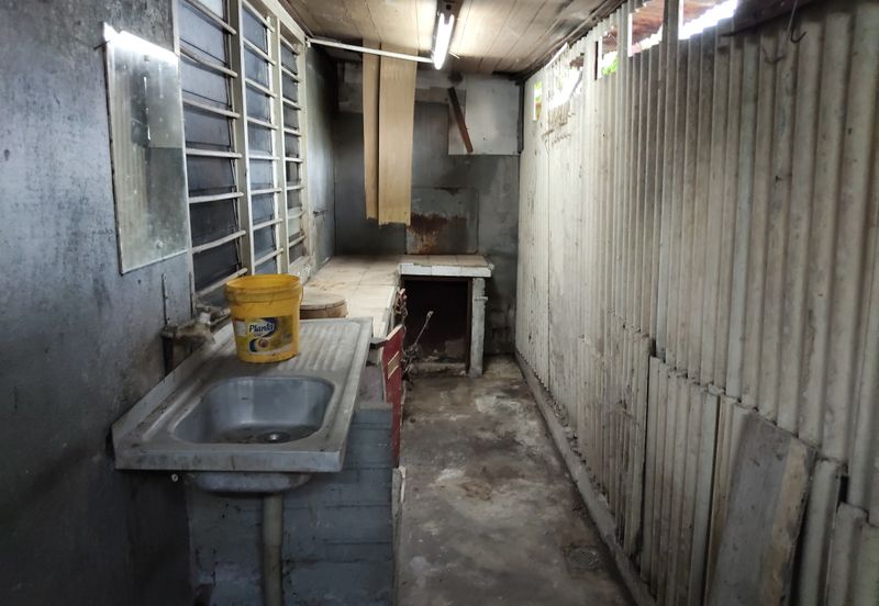 {FREEHOLD} Single Storey Terrace House For Sale in Teluk Intan, Perak. 