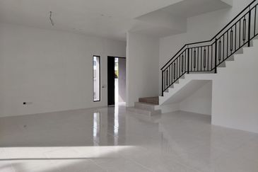 {IPOH} New Bungalow Semi-D For Sale