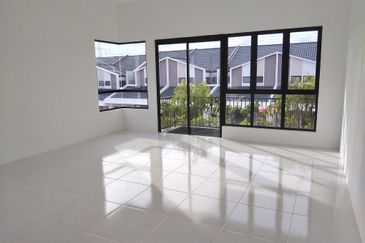 {IPOH} New Bungalow Semi-D For Sale