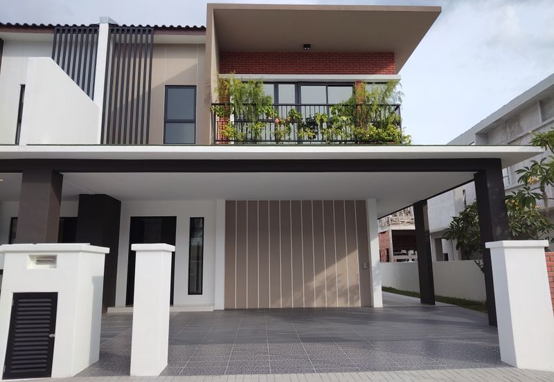{IPOH} New Bungalow Semi-D For Sale