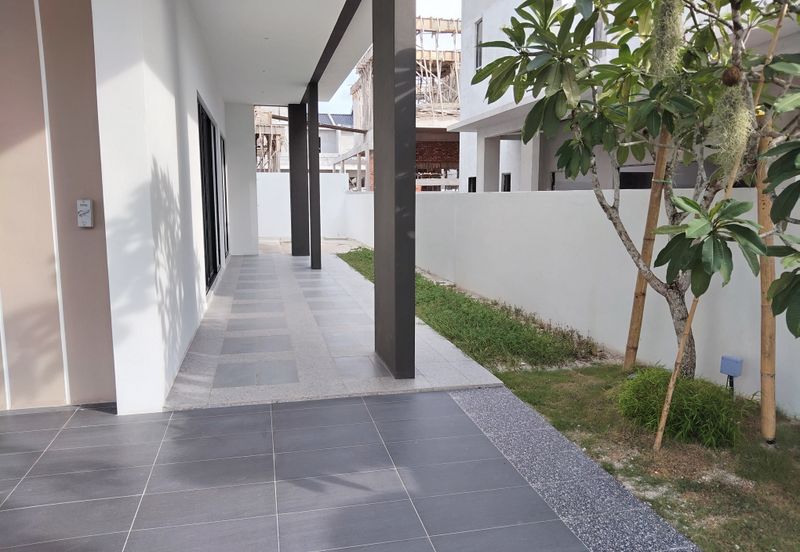 {IPOH} New Bungalow Semi-D For Sale