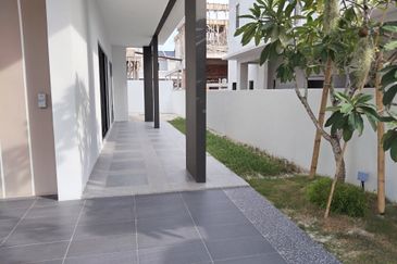 {IPOH} New Bungalow Semi-D For Sale