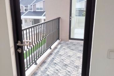 {IPOH} New Bungalow Semi-D For Sale