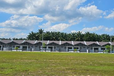 {SITIAWAN} Rumah Teres Satu Tingkat Baru di Sitiawan, Perak. 