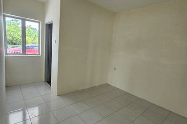 {SITIAWAN} Rumah Teres Satu Tingkat Baru di Sitiawan, Perak. 