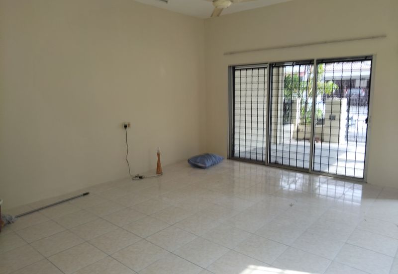 {KAMPAR} Double Storey End Lot Terrace House for Sale