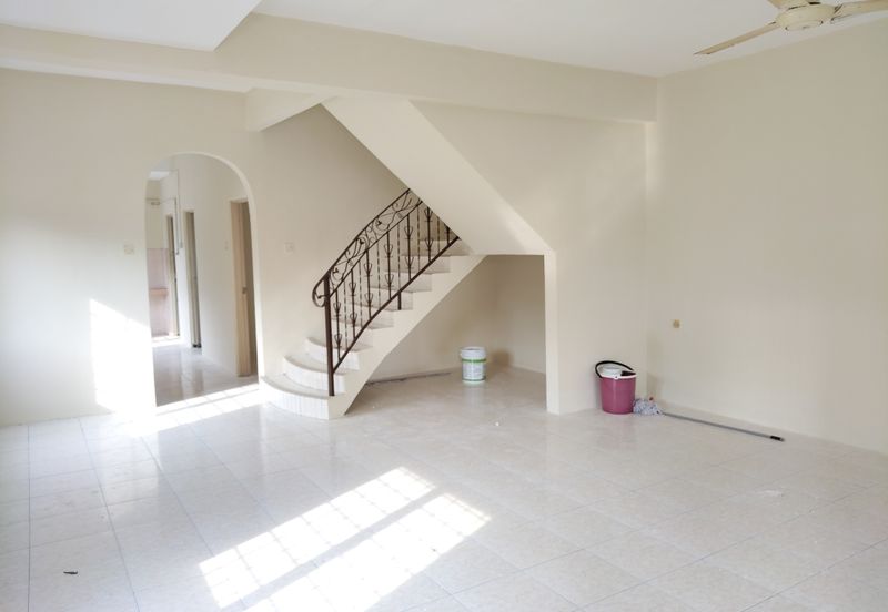{KAMPAR} Double Storey End Lot Terrace House for Sale