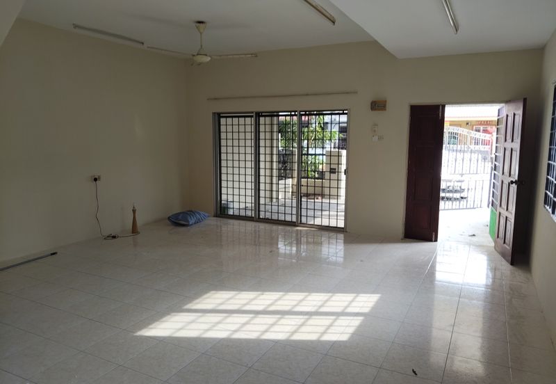 {KAMPAR} Double Storey End Lot Terrace House for Sale