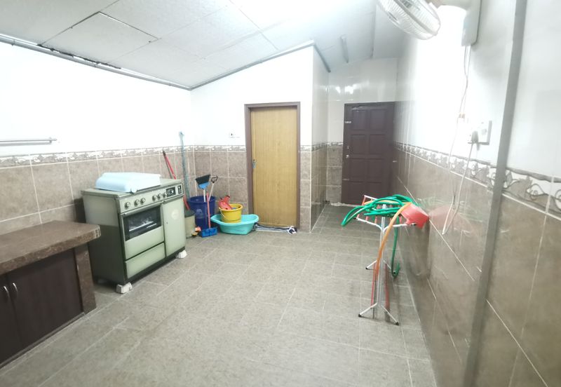 TAMAN DELIMA, KAMPUNG KOH