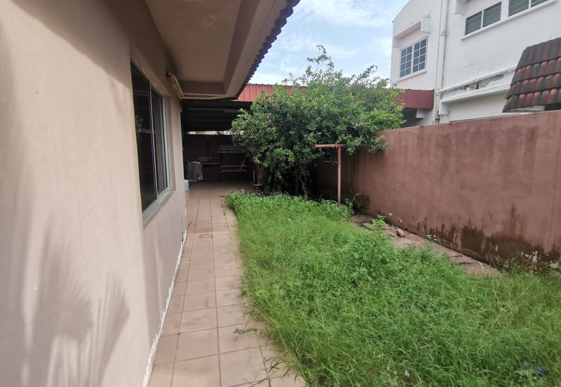 TAMAN DELIMA, KAMPUNG KOH