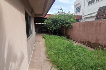 TAMAN DELIMA, KAMPUNG KOH