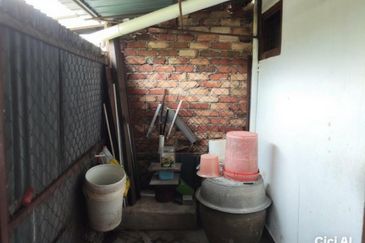 (TELUK INTAN) Single Storey Terrace House For Sale 