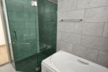 {Teluk Intan} New Luxury Living Premium 2 Storey Semi-D House For Sale