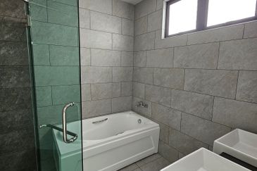 {Teluk Intan} New Luxury Living Premium 2 Storey Semi-D House For Sale