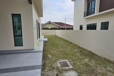 {Teluk Intan} New Luxury Living Premium 2 Storey Semi-D House For Sale