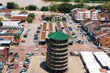 {TELUK INTAN} Perbandaran Lestari Mampu Milik Baru Di Teluk Intan, Perak