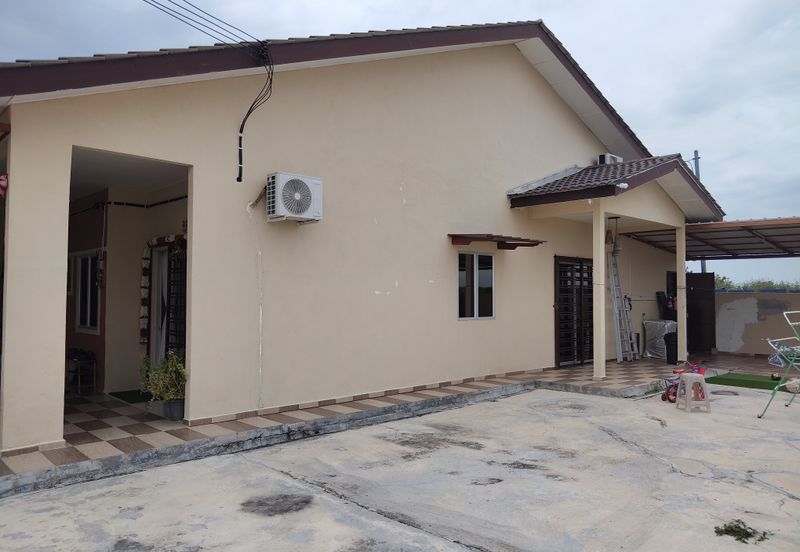 {TELUK INTAN} Rumah Corner Siap dengan awning, grill, kipas siling, aircon, heater dan lampu