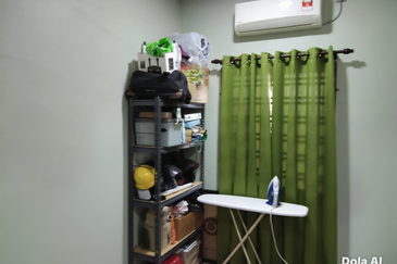{TELUK INTAN} Rumah Corner Siap dengan awning, grill, kipas siling, aircon, heater dan lampu