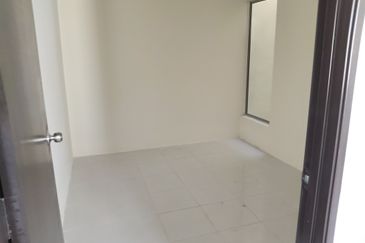 {TELUK INTAN} Rumah Semi-D Baru Di Bandar Teluk Intan, Perak. 