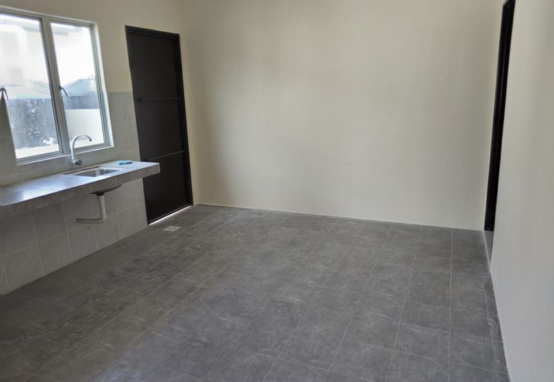 {TELUK INTAN} Rumah Semi-D Baru Di Bandar Teluk Intan, Perak. 