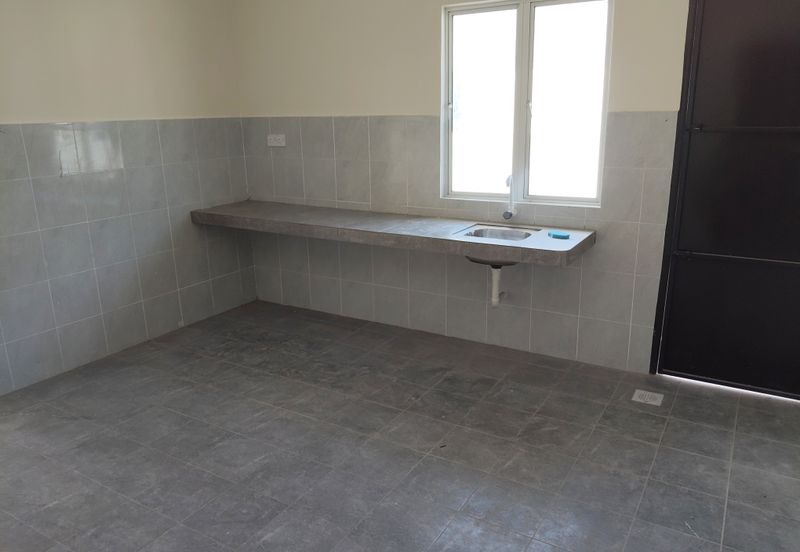 {TELUK INTAN} Rumah Semi-D Baru Di Bandar Teluk Intan, Perak. 