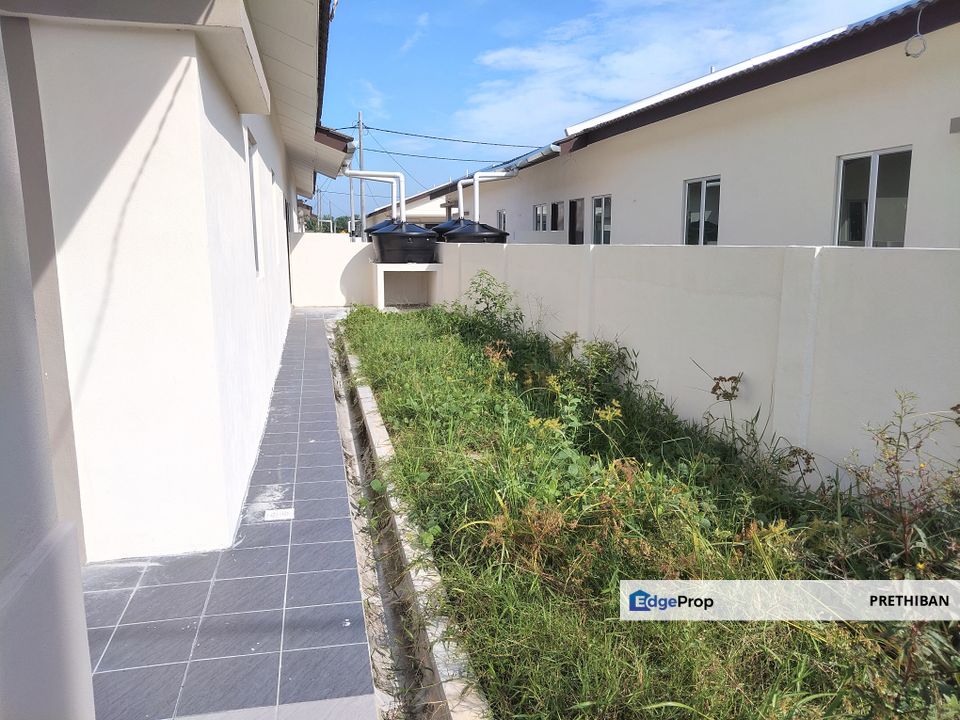 {TELUK INTAN} Rumah Semi-D Baru Di Bandar Teluk Intan, Perak. , Perak, Teluk Intan