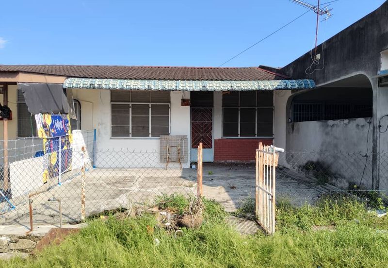 {Teluk Intan} Rumah Kos Rendah di Taman Karentina untuk dijual