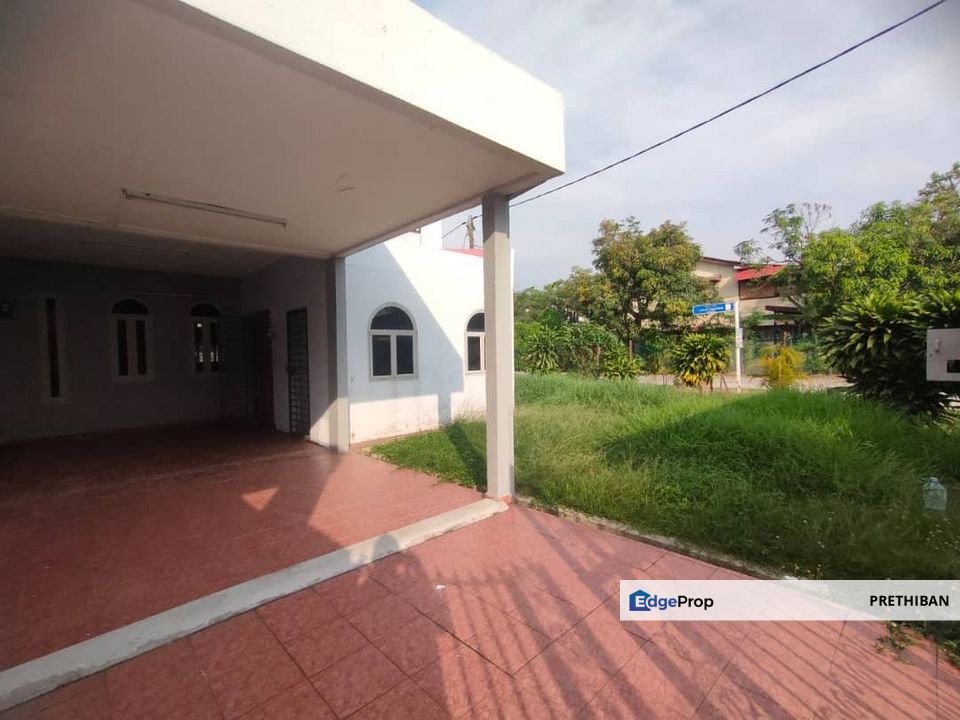 {KLANG} Renovated and refurbished house for rent in Taman Selatan, Klang, Selangor, Klang
