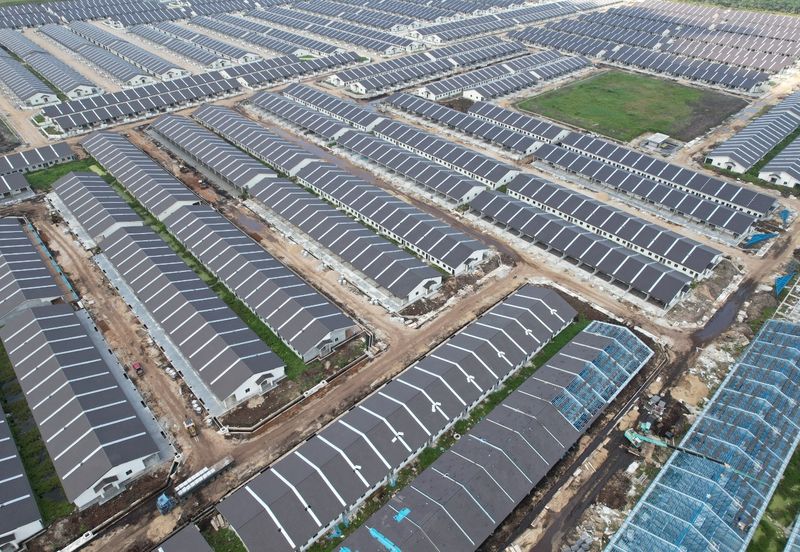 {TELUK INTAN} Rumah Corner Lot Setingkat Luas Tanah 2600kps