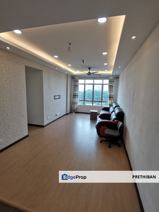 {SUBANG} Partialled furnished apartment for sale in Subang Jaya, Selangor, Subang Jaya