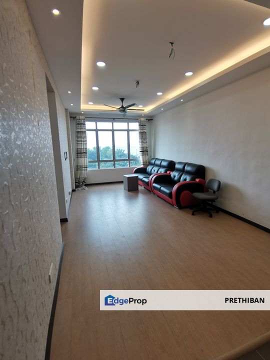 {SUBANG} Partialled furnished apartment for sale in Subang Jaya, Selangor, Subang Jaya