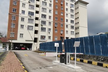 Pangsapuri Suria Subang