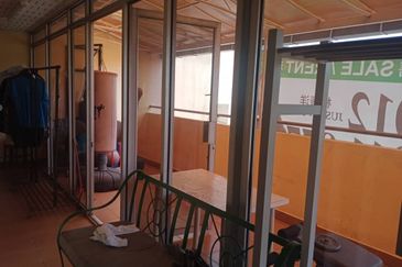 {JALAN DUTA, KL} BIG 22K SQUARE FEET BUNGALOW FOR SALE 