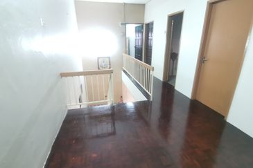 {Teluk Intan} 5 mins to Hospital Teluk Intan, Double Storey House For Sale