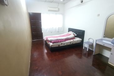{Teluk Intan} 5 mins to Hospital Teluk Intan, Double Storey House For Sale