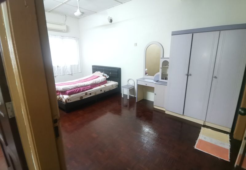 {Teluk Intan} 5 mins to Hospital Teluk Intan, Double Storey House For Sale