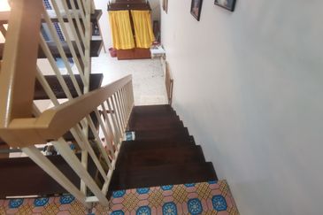 {Teluk Intan} 5 mins to Hospital Teluk Intan, Double Storey House For Sale
