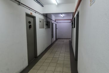 [PULAU PANGKOR} Vacation Studio Apartment For Sale