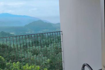 {GOPENG} FREEHOLD! Rumah Teres Dua Tingkat di Puncak Bukit