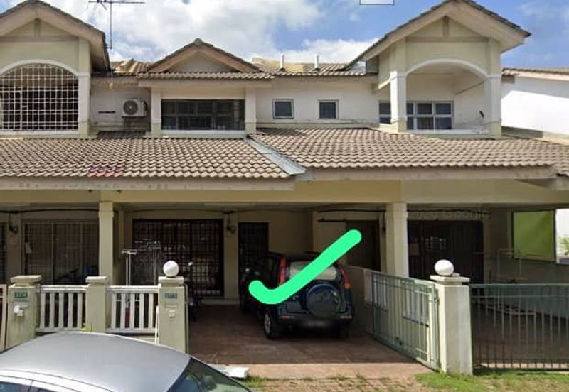 {KAMPAR} Furnished Double Storey House For Sale